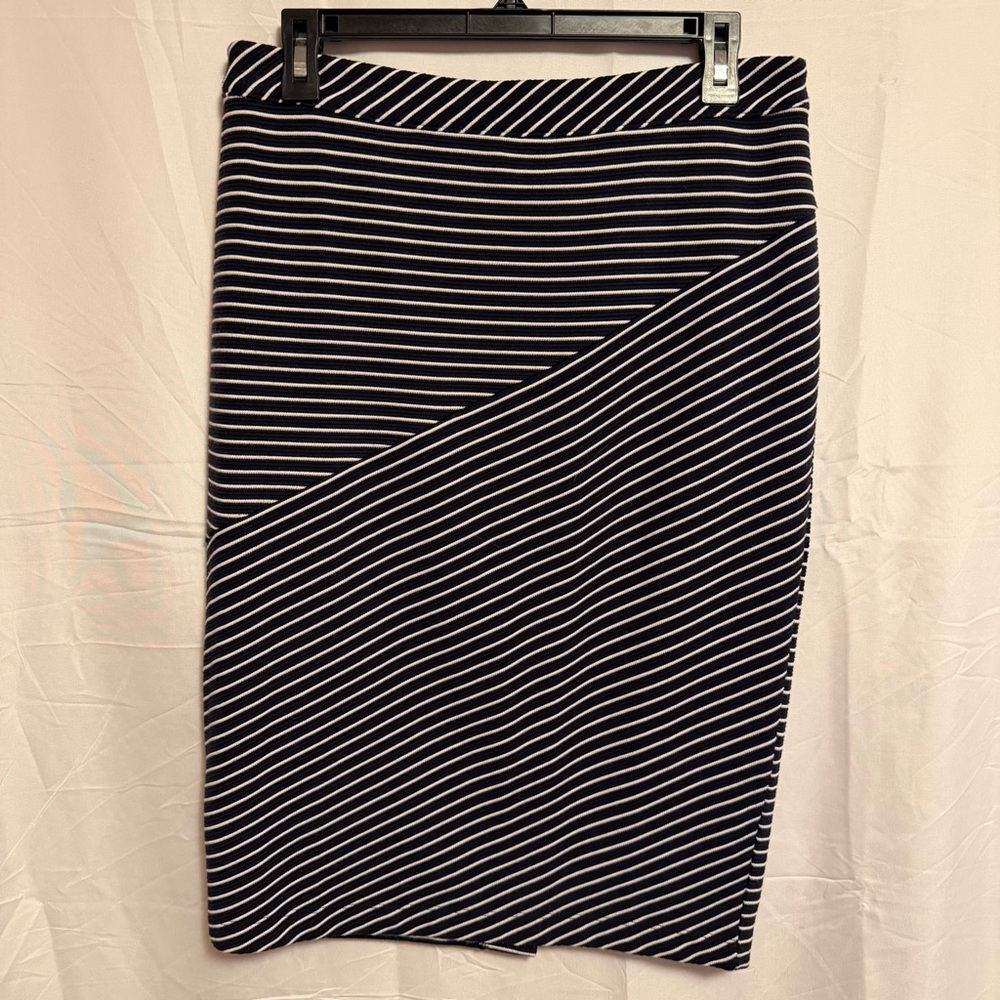 Banana Republic Black and‎ White Striped Pencil Skirt